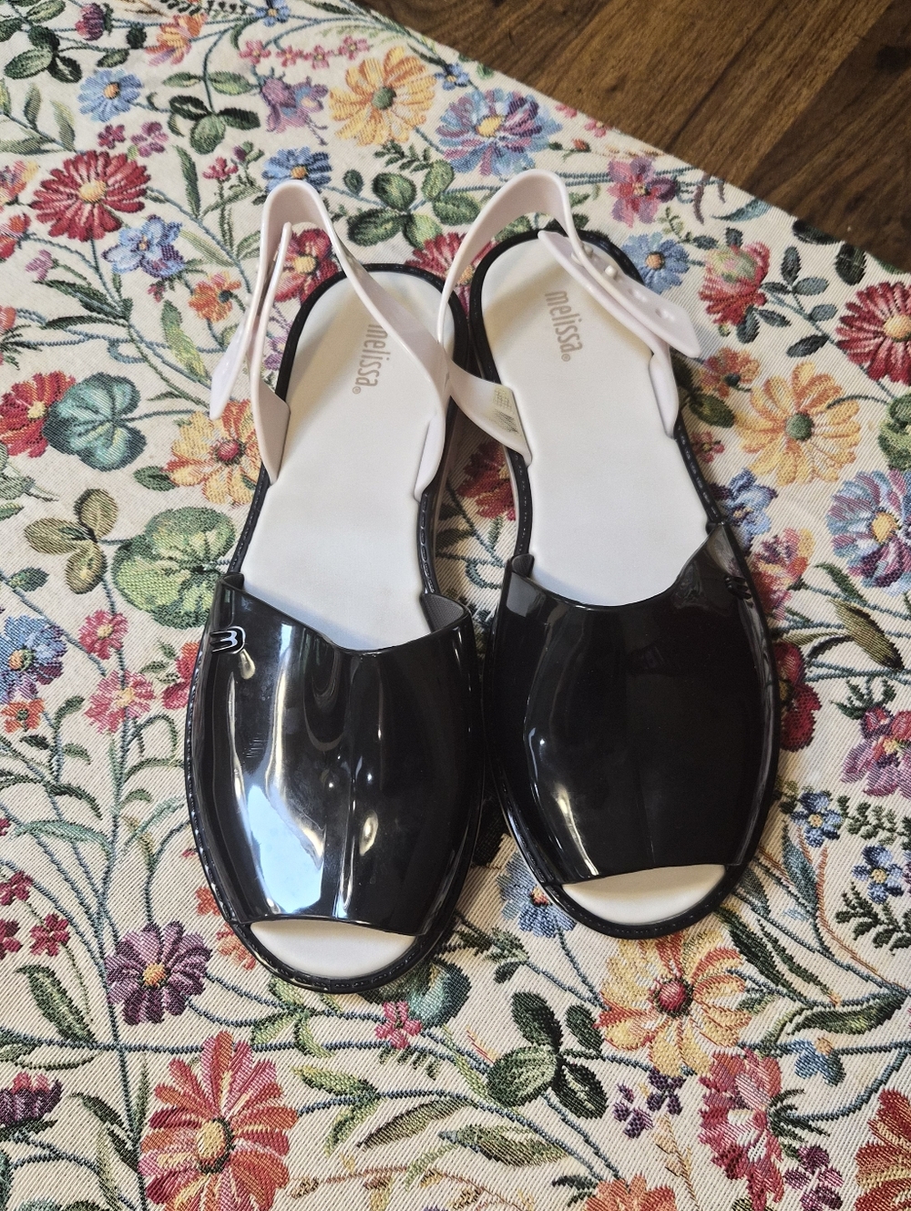 Melissa Black Patent Slingback Sandals Sz 8